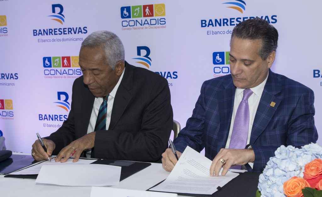 Banreservas y CONADIS firman acuerdo1 e1521146394897
