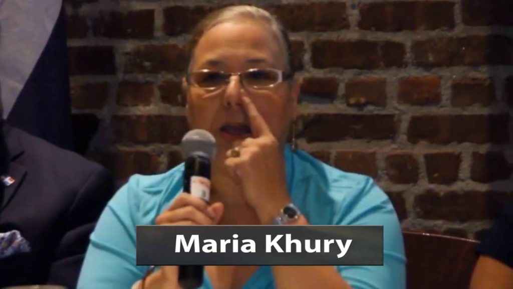 María Khury