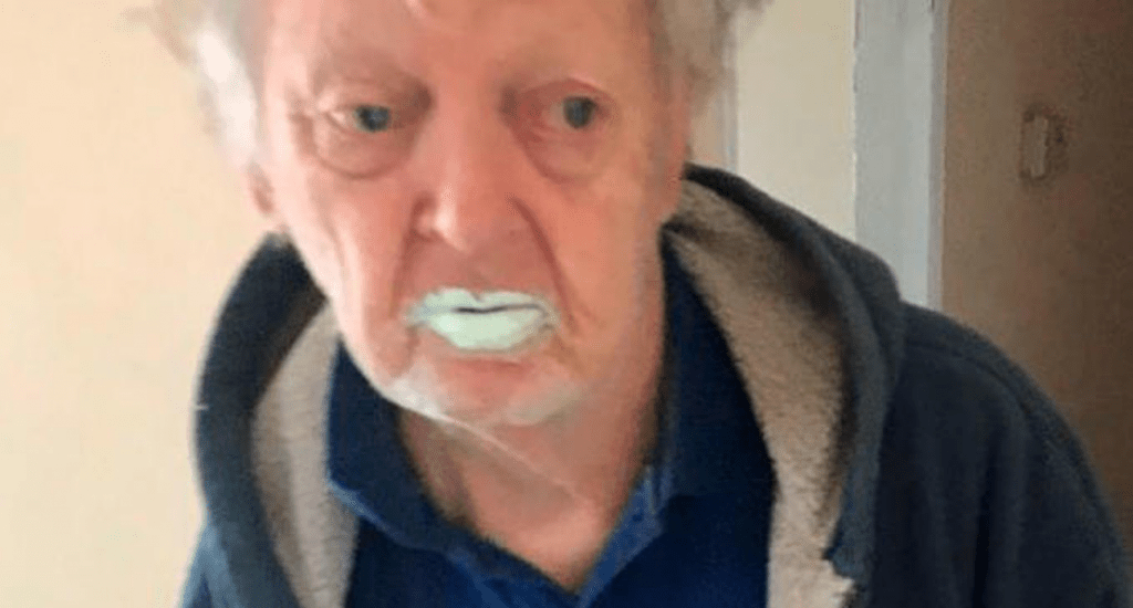 Anciano igiere medio galon de pintura