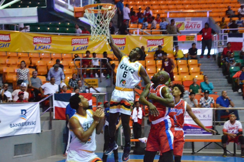 GUG vence a Sameji y gana la serie regular en el basket de Santiago
