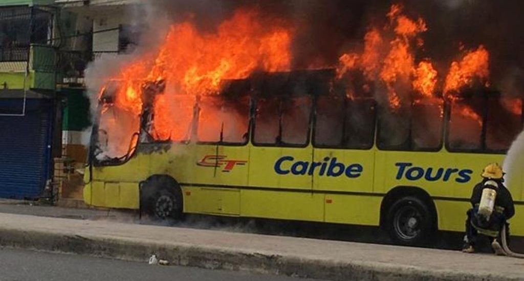 Autobús de Caribe Tours