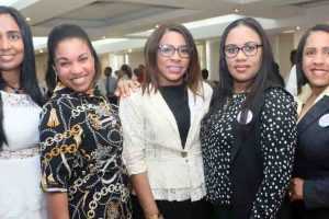 Farmacias Fuente San-Luis celebra 42 aniversario Farmacias Fuente San Luis2