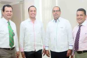 Farmacias Fuente San-Luis celebra 42 aniversario Farmacias Fuente San Luis6