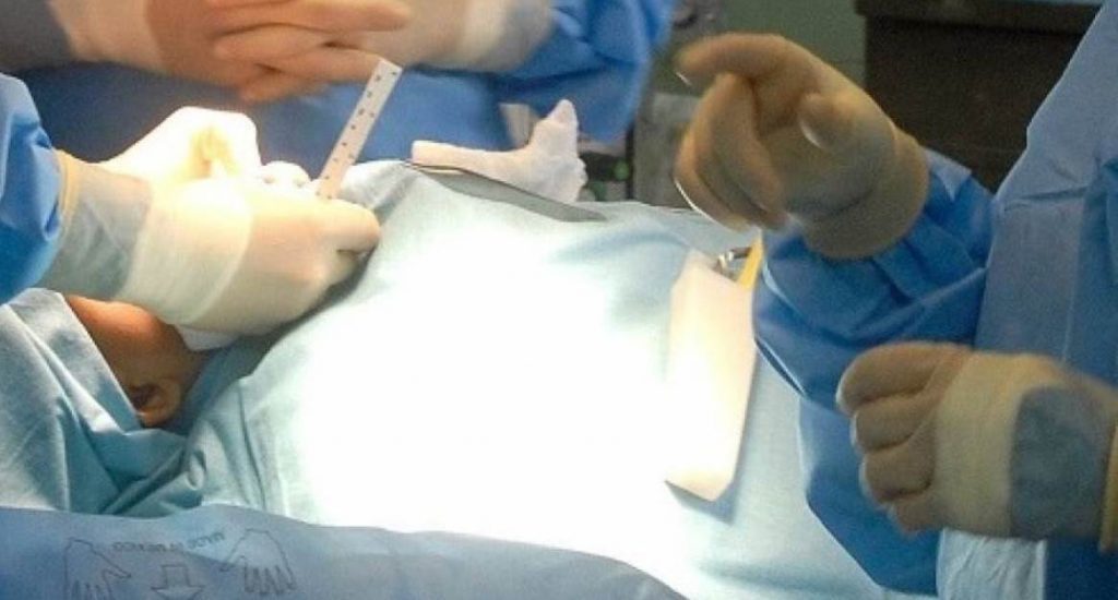 Fallece otra mujer durante cirugía plástica en clínica de Villa Mella