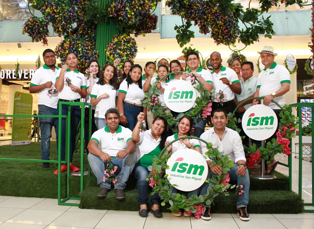 ISM se une al Árbol de la Esperanza en apoyo a World Visión y Fundación la Merced