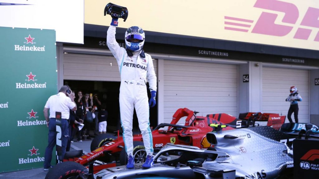 Bottas sale triunfador en el enésimo desastre de Ferrari