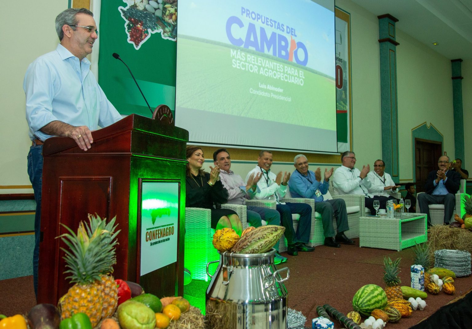 Abinader enumera las líneas maestras del Cambio en el sector agropecuario scaled