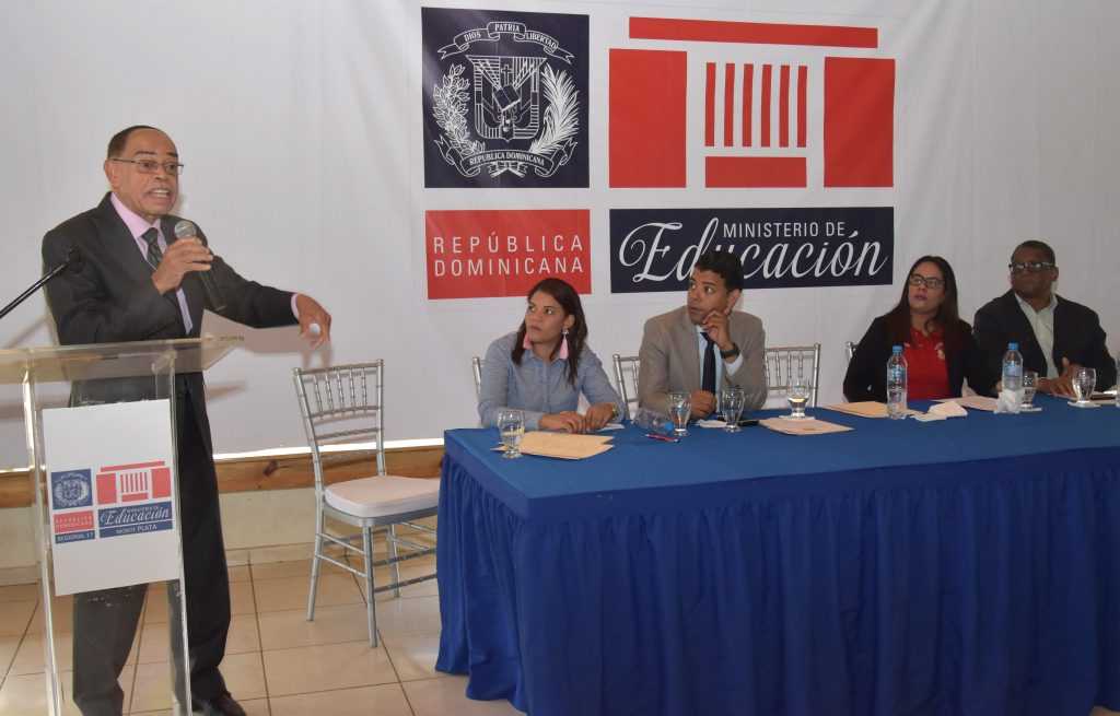 MINERD impulsa expansión de cultura de paz en centros educativos MINERD enfatiza expansión de la cultura de paz entre estudiantes