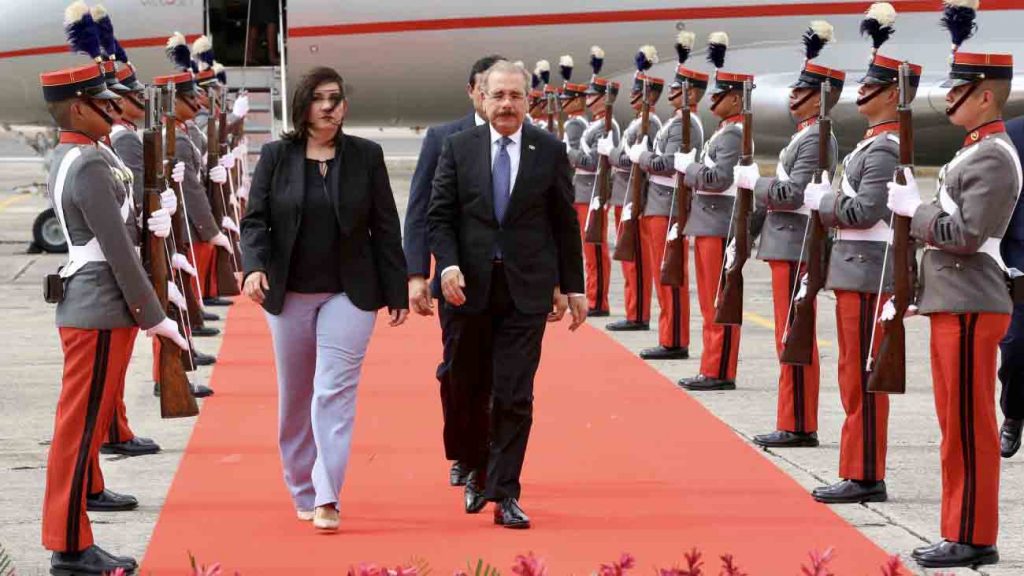 Danilo Medina Llega A Guatemala A La Toma Posesión Nuevo Presidente