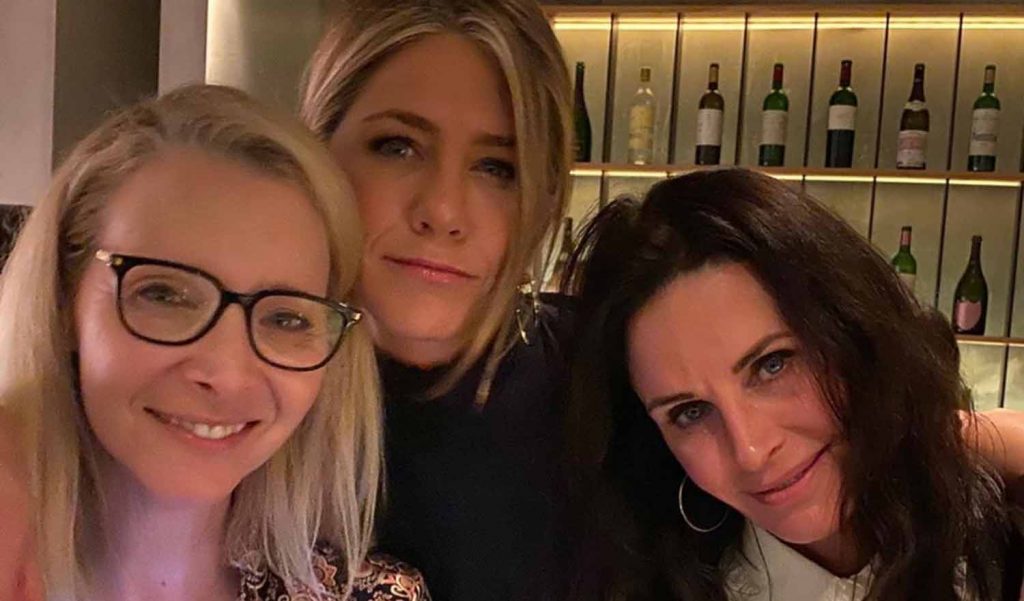 Jennifer Aniston con ex compañeras de Friends