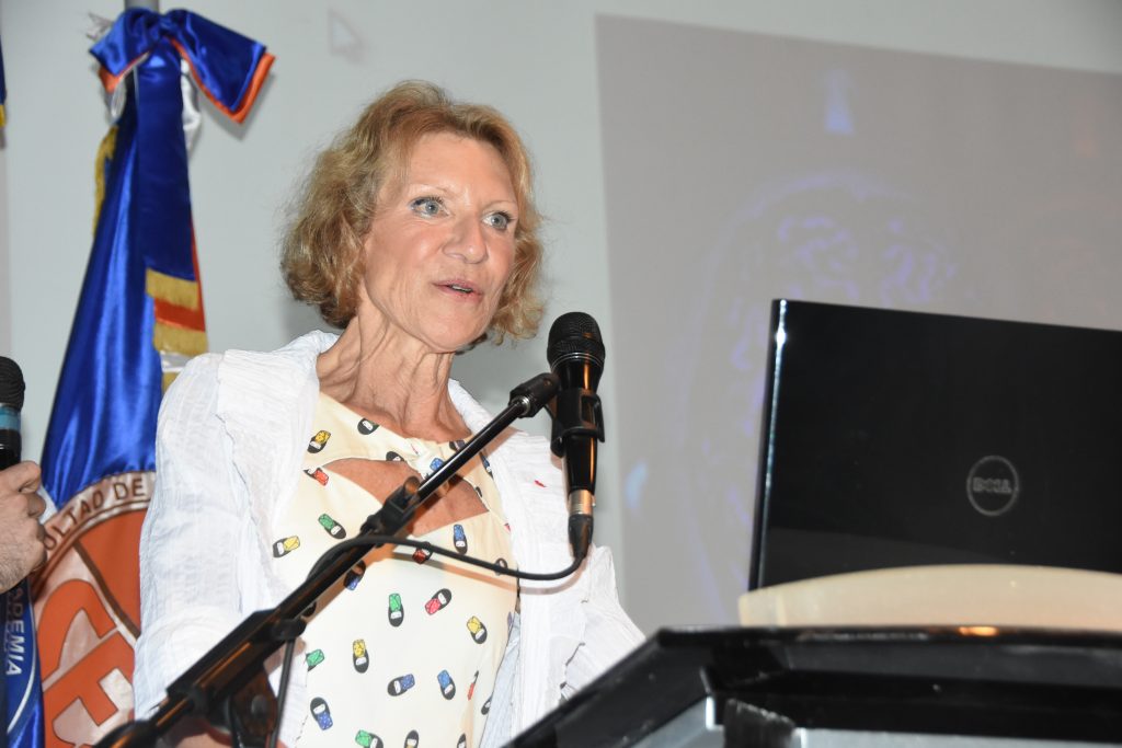 Investigadora del Instituto Pasteur de París dicta conferencia en la UASD Catherine Vidal