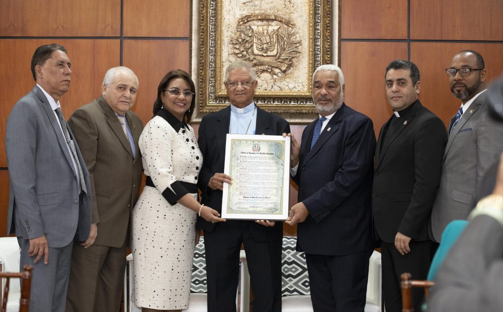 Cámara de Diputados reconoce a la UCNE y a la Diócesis de San Francisco de Macorís Cámara de Diputados reconoce a la UCNE