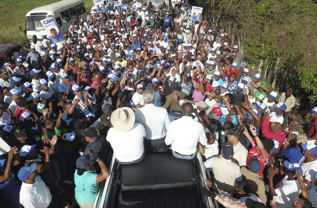 Foto de Luis durante recorrido por Monte Plata