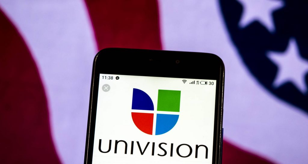 Un grupo inversor adquiere el 64% de la cadena de televisión líder en el mercado hispano de EEUU Univisión