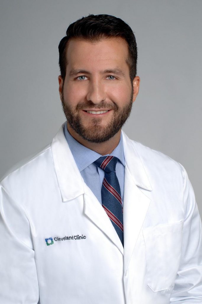 Dr. Aldo Riesgo director del Centro de Ortopedia y Reumatología de Cleveland Clinic