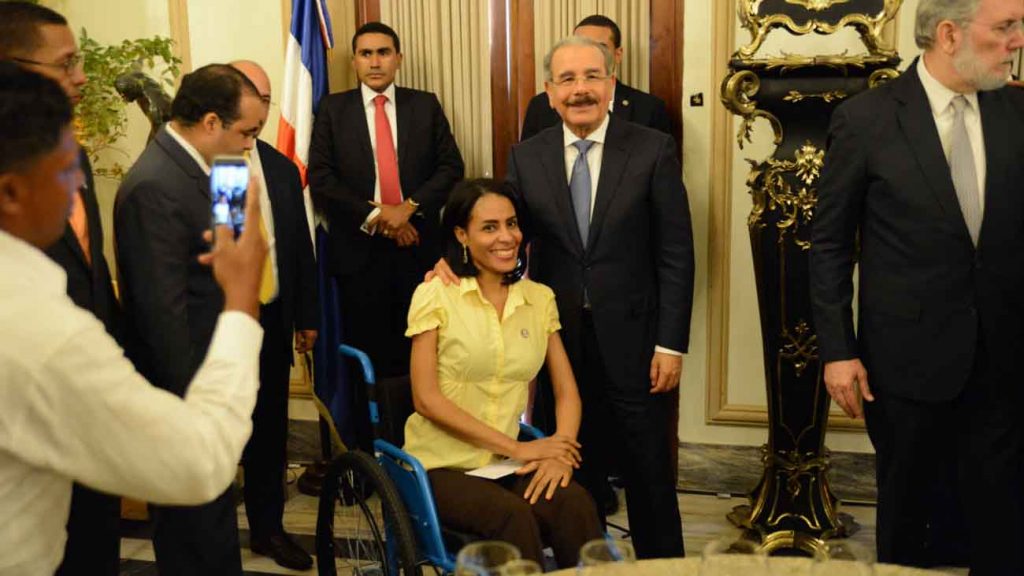 Danilo Medina expresa aprecio y respeto a periodistas