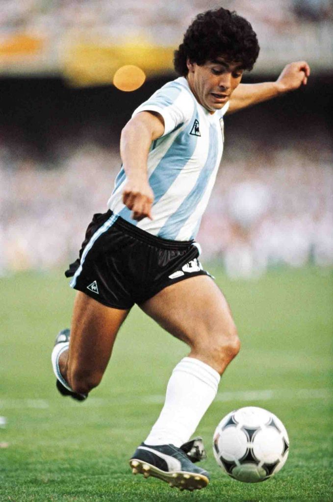 Pica y se Extiende Diego Maradona