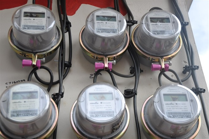 Contadores eléctricos. large