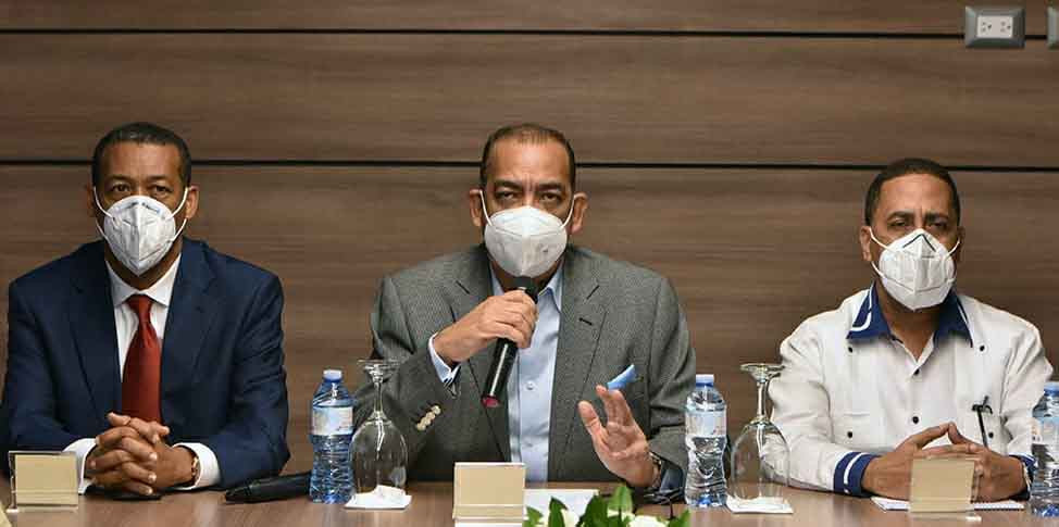 Deligne Ascención anuncia el MOPC iniciará más de 200 obras a un costo superior a los 2 mil millones de pesos Deligne Ascención large