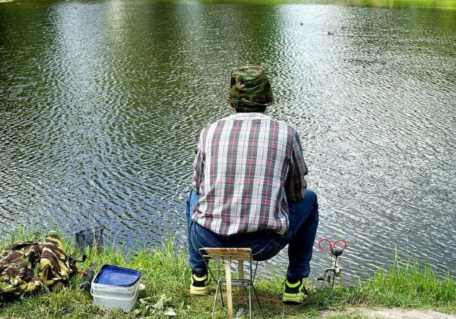 Mientras pescaba en lago de Central Park-NY engancha cadáver de un hombre Luis Castoire pescador large