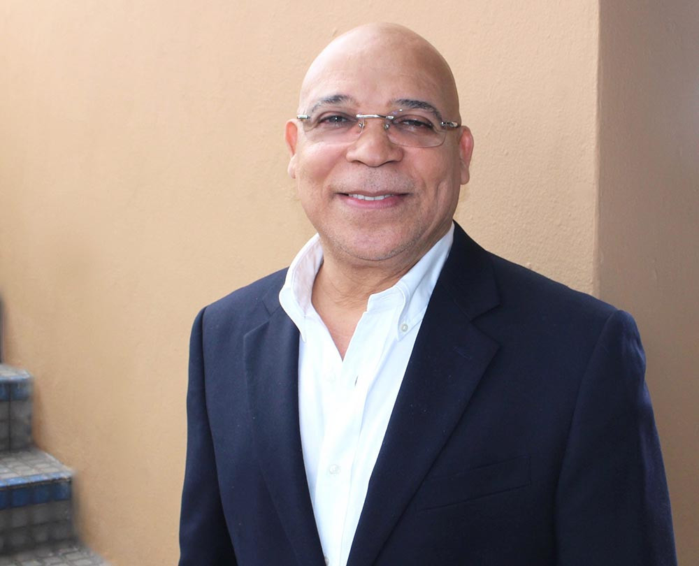 Tras extinción de juicio en su contra, Zapete demandará a Maybeth Rodríguez Periodista Marino Zapete. large