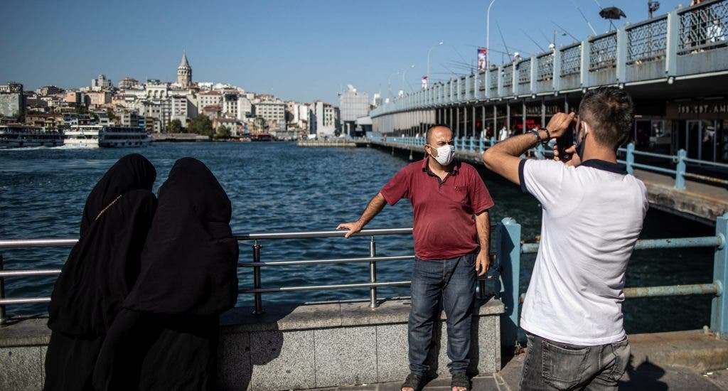 Provincia turca multa con la lectura de 10 libros a quien no usa mascarilla Provincia turca large