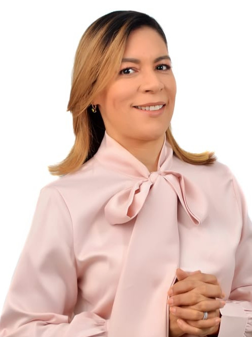 Entre el amor y el odio: JCE y Partidos Políticos foto maria estela large