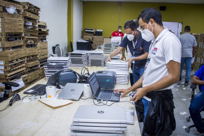laptops large