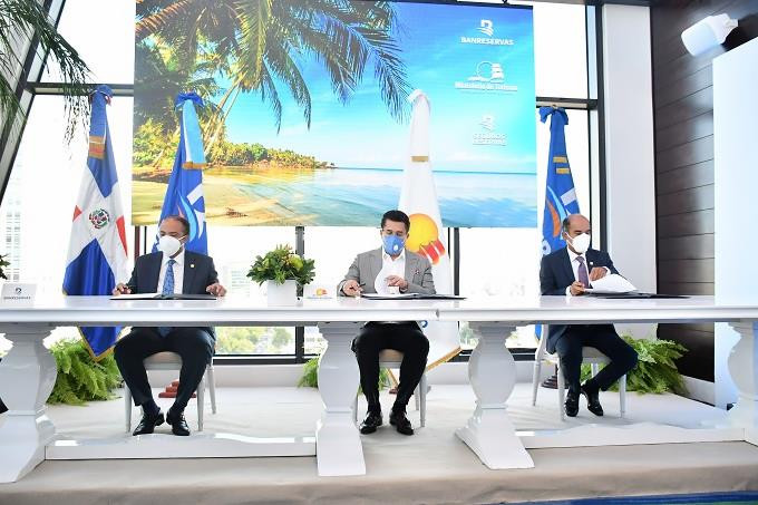 se puso en vigencia el seguro para turistas en republica dominicana large