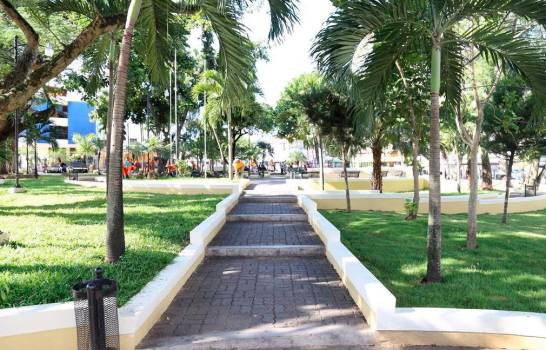 Disponen reapertura de los parques y plazas públicas en Santiago vista del parque los chachaces 14775638 20200914154153 large