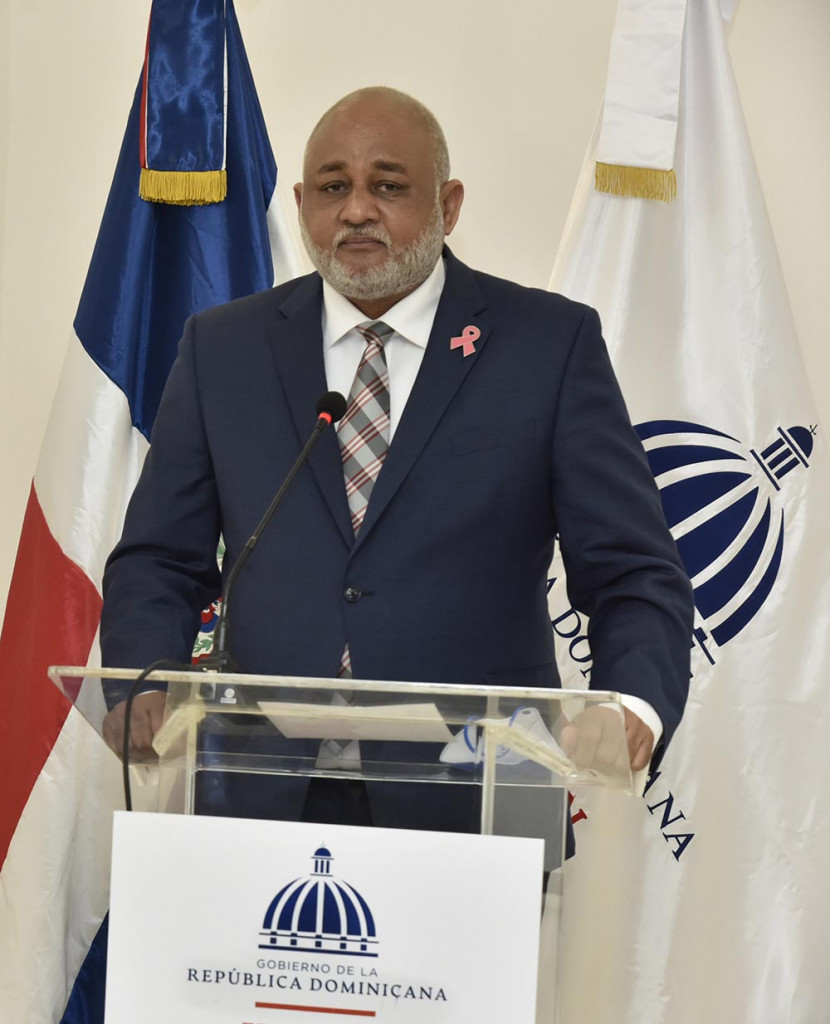 Ministerio de Educación se suma a campaña para prevenir el cáncer de mama Conf. cáncer de mama large