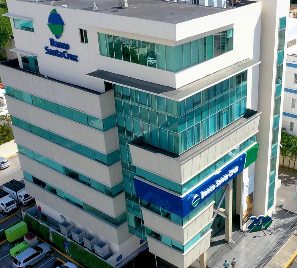 Banco Santa Cruz actualiza a su personal sobre prevención de lavado Cápsula Banco Santa Cruz 4K.00 00 25 09.Still002 large