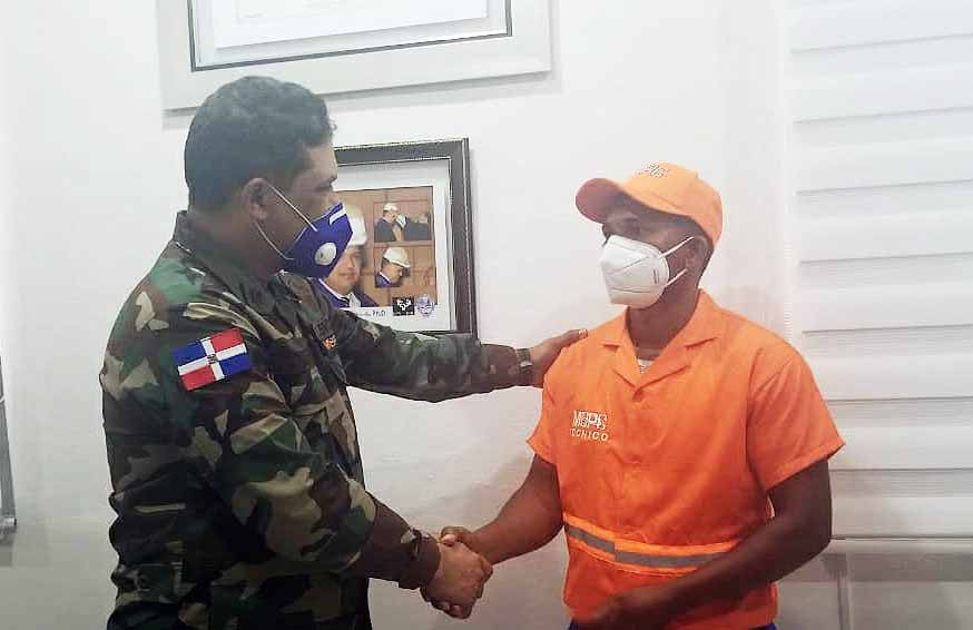 Emilio Robelín Sánchez Salvador large