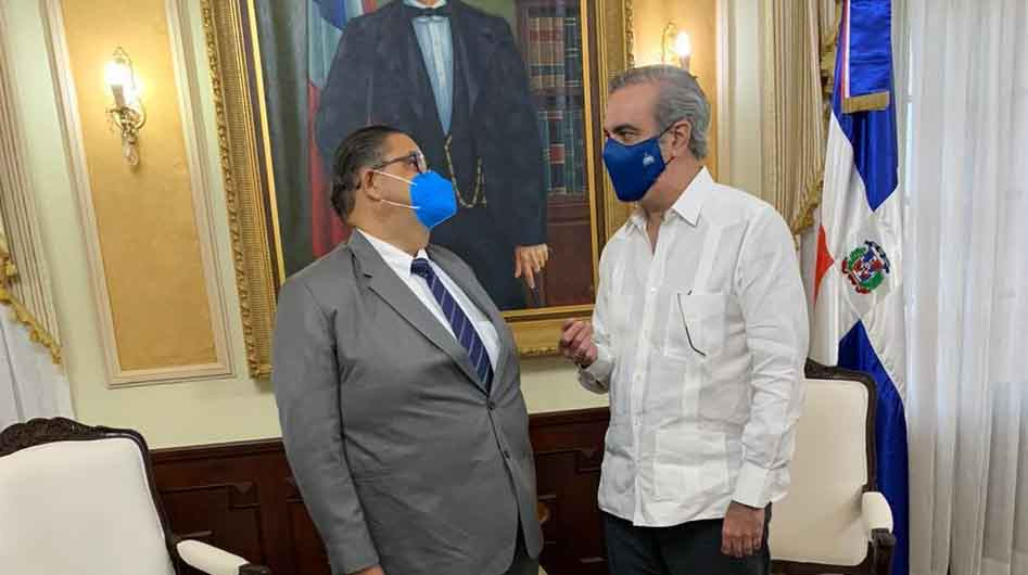 Enrique Romero y Abinader large