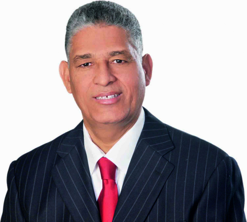 ¿Por qué Freddy Ángel Castro debe ser escogido como miembro de la JCE? FREDDY ANGEL CASTRO large