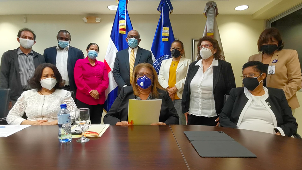 Facultad de Educación de la UASD respalda nominación de Maria Teresa Cabrera para Defensoría del Pueblo Facultad Educación UASD large