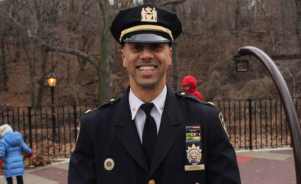 Jefe dominicano de patrulleros del NYPD habría renunciado por reprimenda del alcalde al no responder llamada Fausto Pichardo large