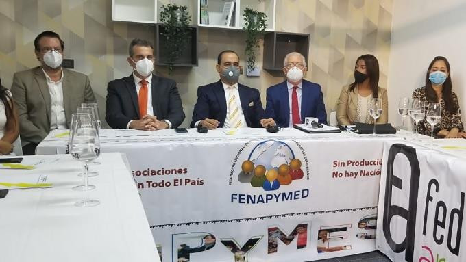 Empresarios piden al gobierno flexibilizar toque de queda del 15 de diciembre al 2 de enero Fenapymed large