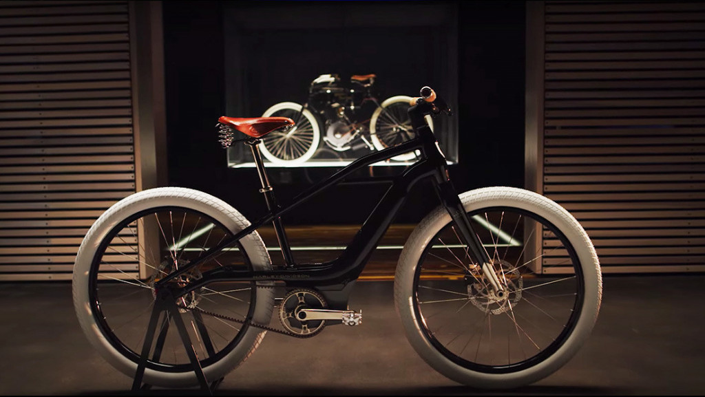 Harley Davidson large