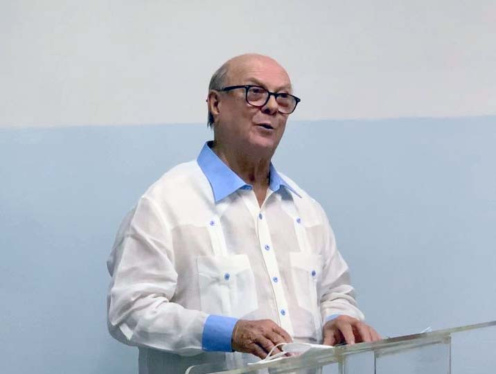 Hipolito Mejía 1 large