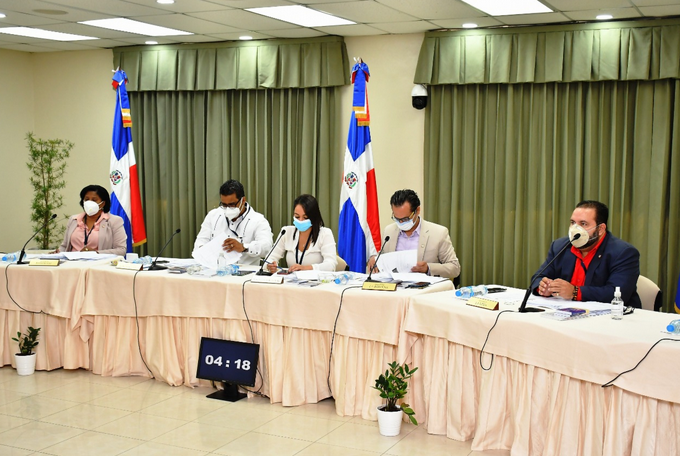 Lo que han “destapado” las entrevistas realizadas a aspirantes a la JCE Junta central electoral large