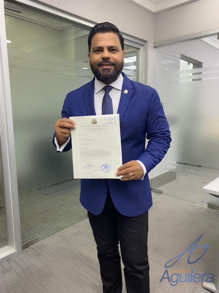 Diputado Leonardo Aguilera somete proyecto busca modificar Ley sobre jubilaciones y pensiones Leonardo Aguilera large