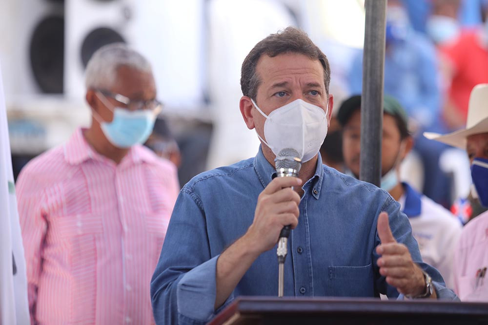 MICM Evalúa con autoridades, protocolos para reapertura de Mercados Binacionales MICM large