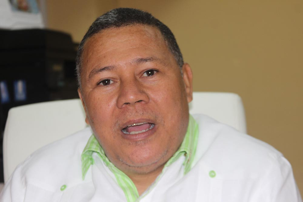 Presidente de Partido Verde pondera a Eddy Olivares para presidir la JCE Presidente de partido verde large