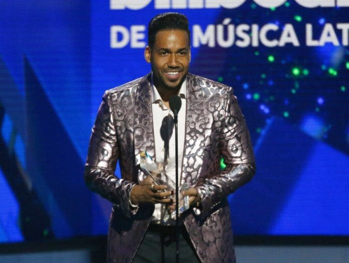 Romeo se lleva Álbum de la Década en los premios Billboard Romeo Santos 696x524 1 large