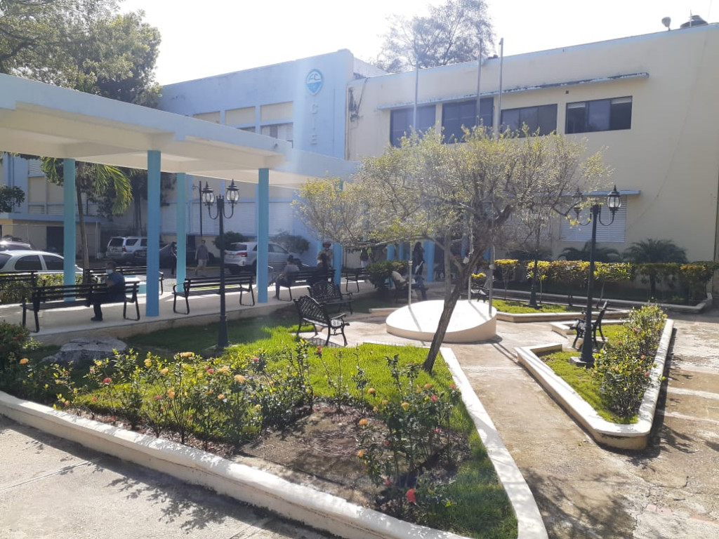 UASD large