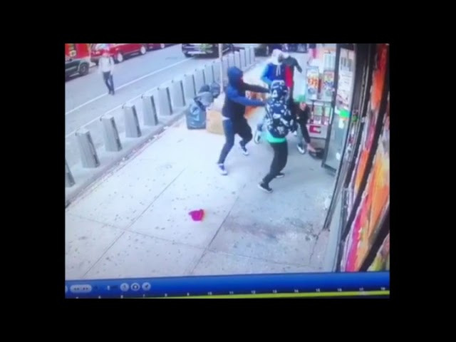 Hispanos se enfrentan a machetazos en El Bronx; presuntamente son dominicanos f9dba0e0 sddefault large