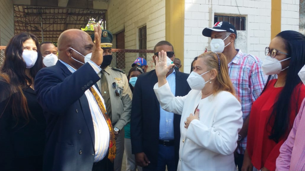 juramentan a jaime de leon directro norcentral de obras publicas large