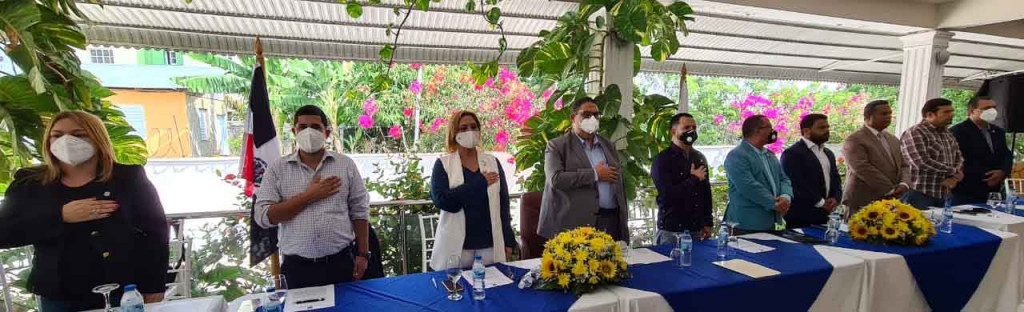 vista pública en Puñal para construcción hospital large