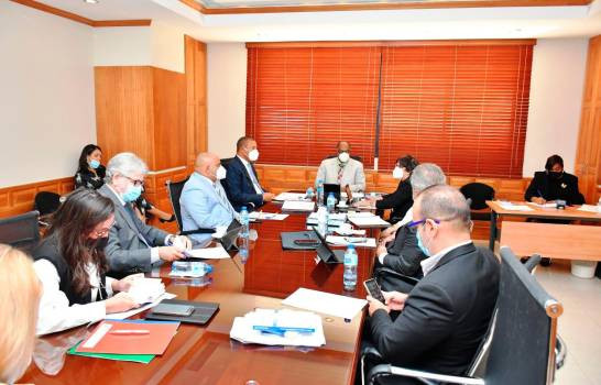 Senadores se reúnen con representantes de colegios privados por pago de reinscripción whatsapp image 2020 10 15 at 4 35 16 pm 14989432 20201015164801 large